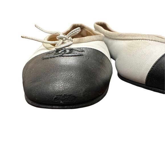 CHANEL Interlocking CC Logo Leather Ballet Flats Women's Size:38 US 7.5 - Picture 6 of 9